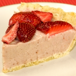 Strawberry Cream Pie w/Thyme Crust