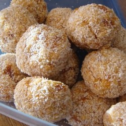 Apricot Oat Snowballs