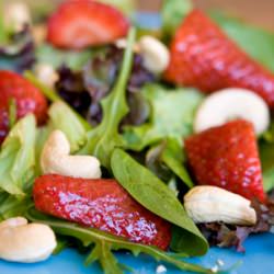 Strawberry Cashew Salad