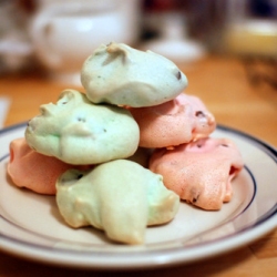 Chocolate Chip Meringues