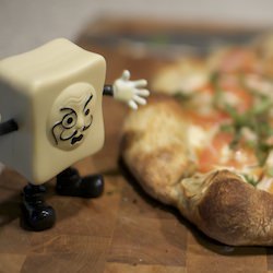 M. Tofu Celebrates Veggie Pizza