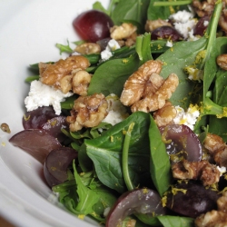 Arugula Salad with Candied Walnuts