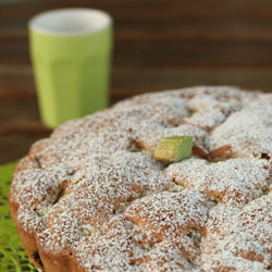 Gâteau Moelleux à la Rhubarbe