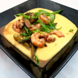 Garlic Cheddar Polenta w Shrimp