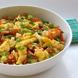 Fried Eggs With Tomatoes