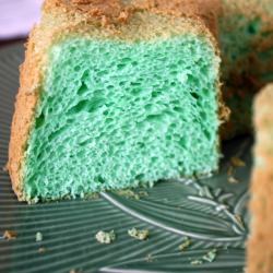 Pandan Chiffon Cake