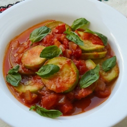 Gourgettes in Tomato Sauce