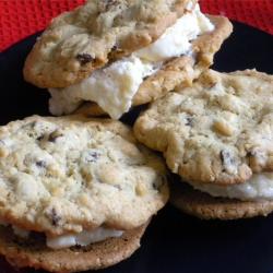 Amaretto Chocolate Chip Cookies