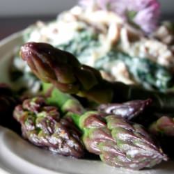 Asparagus with Veggie Cream Sauce