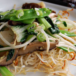 Cantonese-Style Vegetable Chow Mein