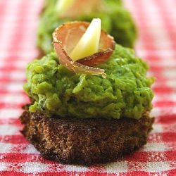 Pea Bruschetta