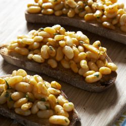 White Bean Bruschetta