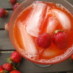 Sparkling Strawberry Lemonade