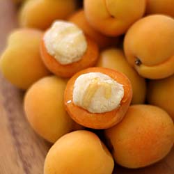 Baked Apricots Stuffed with Almond