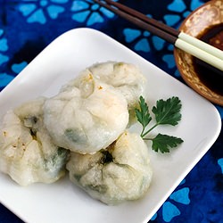 Daring Cooks: Chive Dumplings