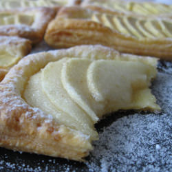 Simple Puff Pastry Apple Tarts