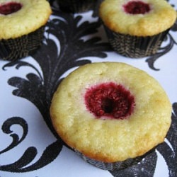 Raspberry Yogurt Cupcakes