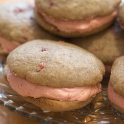 Strawberry Whoopie Pies