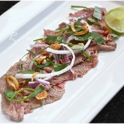 Beef Carpaccio (Bo Tai Chanh)