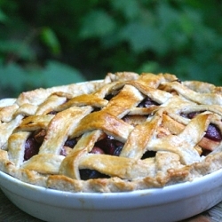 Sweet Cherry Apple Pie