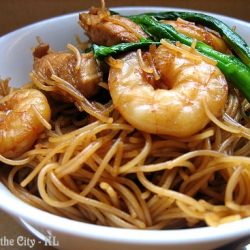 Stir-Fried Bee Hoon (Zhau Mai Fun)