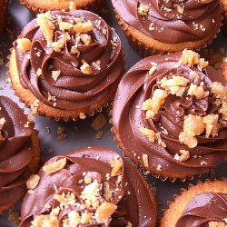 Toffee-Topped Choco Chip Cupcakes