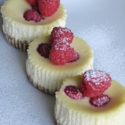 Individual Raspberry Cheesecakes