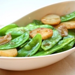 Stir-Fry Snow Peas With Scallops