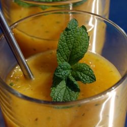 Banana Mango Mint Smoothie