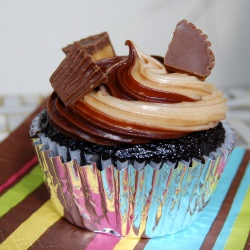 Chocolate Peanut Butter Cupcake