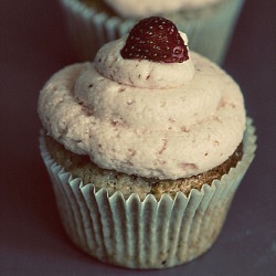 Sprinkles’ Strawberry Cupcakes