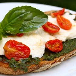 Grilled Pesto and Mozzarella Lunch