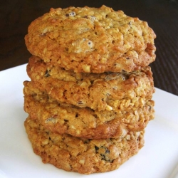 Oatmeal Raisin Choclate Chip Cookie