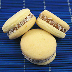 Alfajores with Dulce de Leche