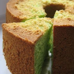 Malaysian Pandan Chiffon Cake