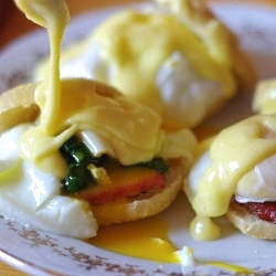 Eggs Benny