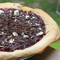 Chocolate-Almond Topped Cherry Pie