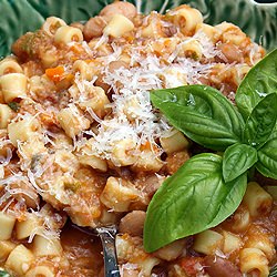 Pasta e’ Fagioli {Pasta and Beans}