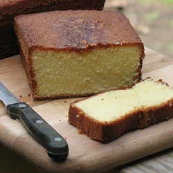 Elvis’s Whipping Cream Pound Cake