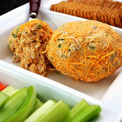 Buffallo Chicken Cheeseball