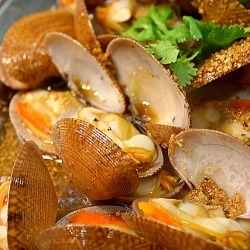 Ming Kee Flower Clams