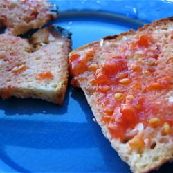 Pan con Tomate