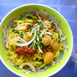 Vietnamese My Quang with Quail Eggs