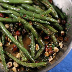 Green Beans with Hazelnuts