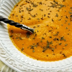 Raw “Roasted” Tomato Basil Soup