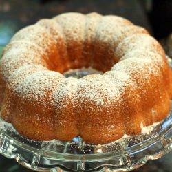 Vanilla Financier with Strawberries