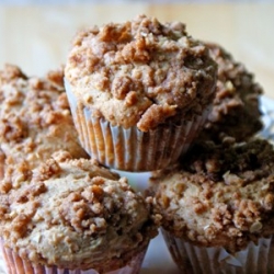 Banana Muffins with Graham Streusel