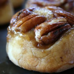 Pecan-Maple Sticky Rolls