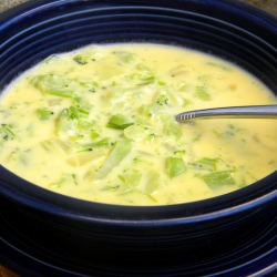 Easy and Tasty Broccoli Cheese Soup