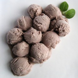 Spiced Concord Grape Ice Cream